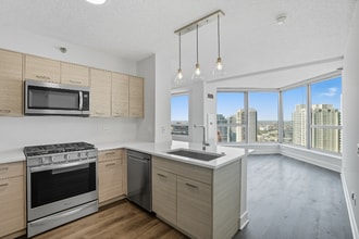 Building Photo - 309 N Canal St