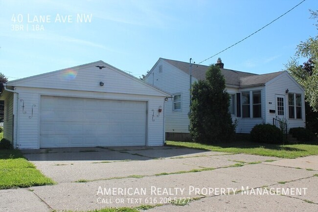 Primary Photo - 40 Lane Ave NW