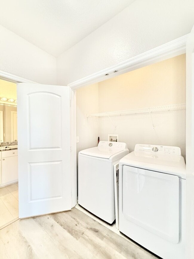 Building Photo - 4221 W Spruce St