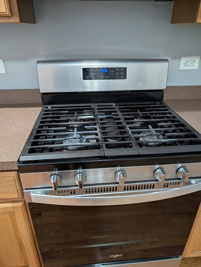 Building Photo - 1966 Alinda Ave