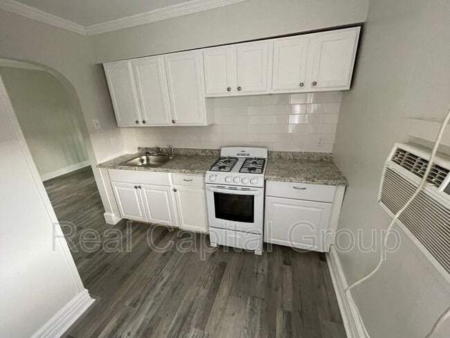 Building Photo - 1043 Helderberg Ave