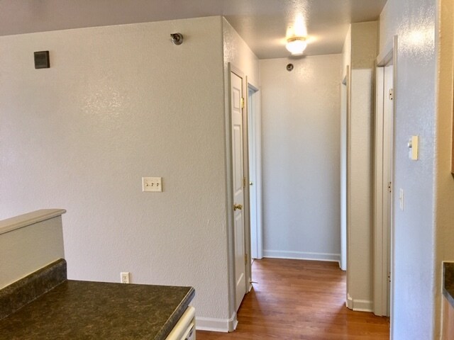 Building Photo - 811 Mallow St