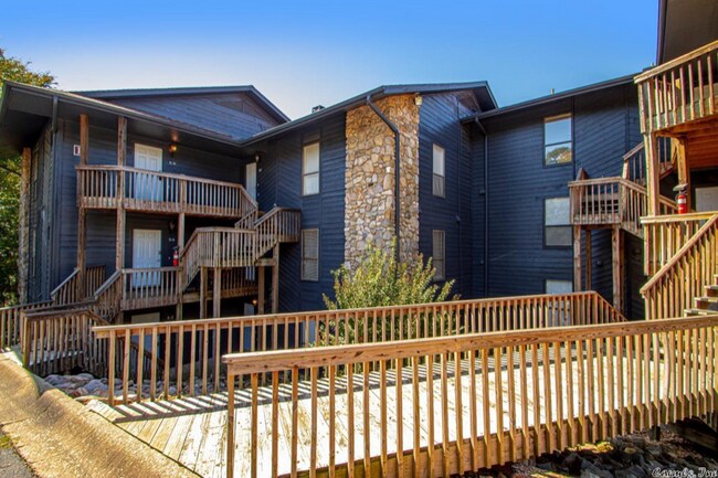 Building Photo - 203 Stearns Point