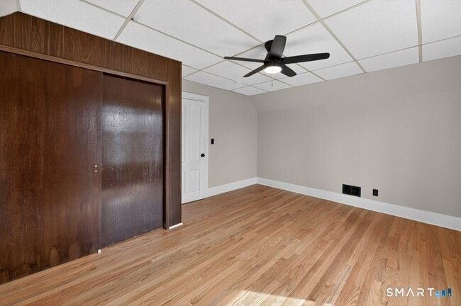 Building Photo - 164 W Main St