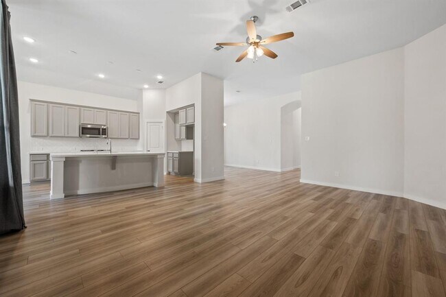Building Photo - 17110 Mystic Rivers Ln