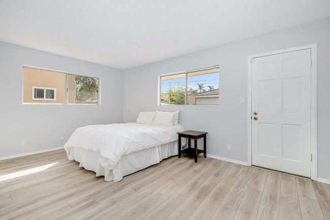 Back bedroom with exterior door - 2025 Federal Ave