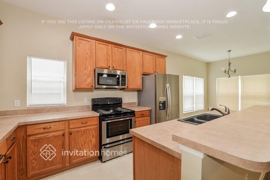 Building Photo - 14711 Sapodilla Dr