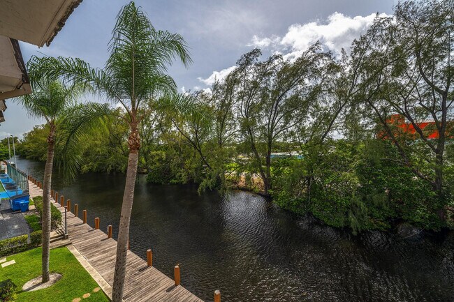 Building Photo - 5951 NE 14th Ln