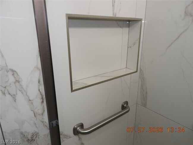 Building Photo - 4533 Chestnut Blaze