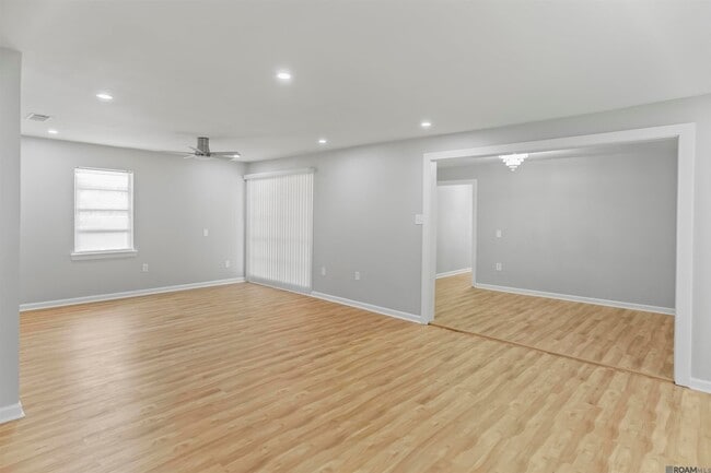 Building Photo - 1455 Marilyn Dr