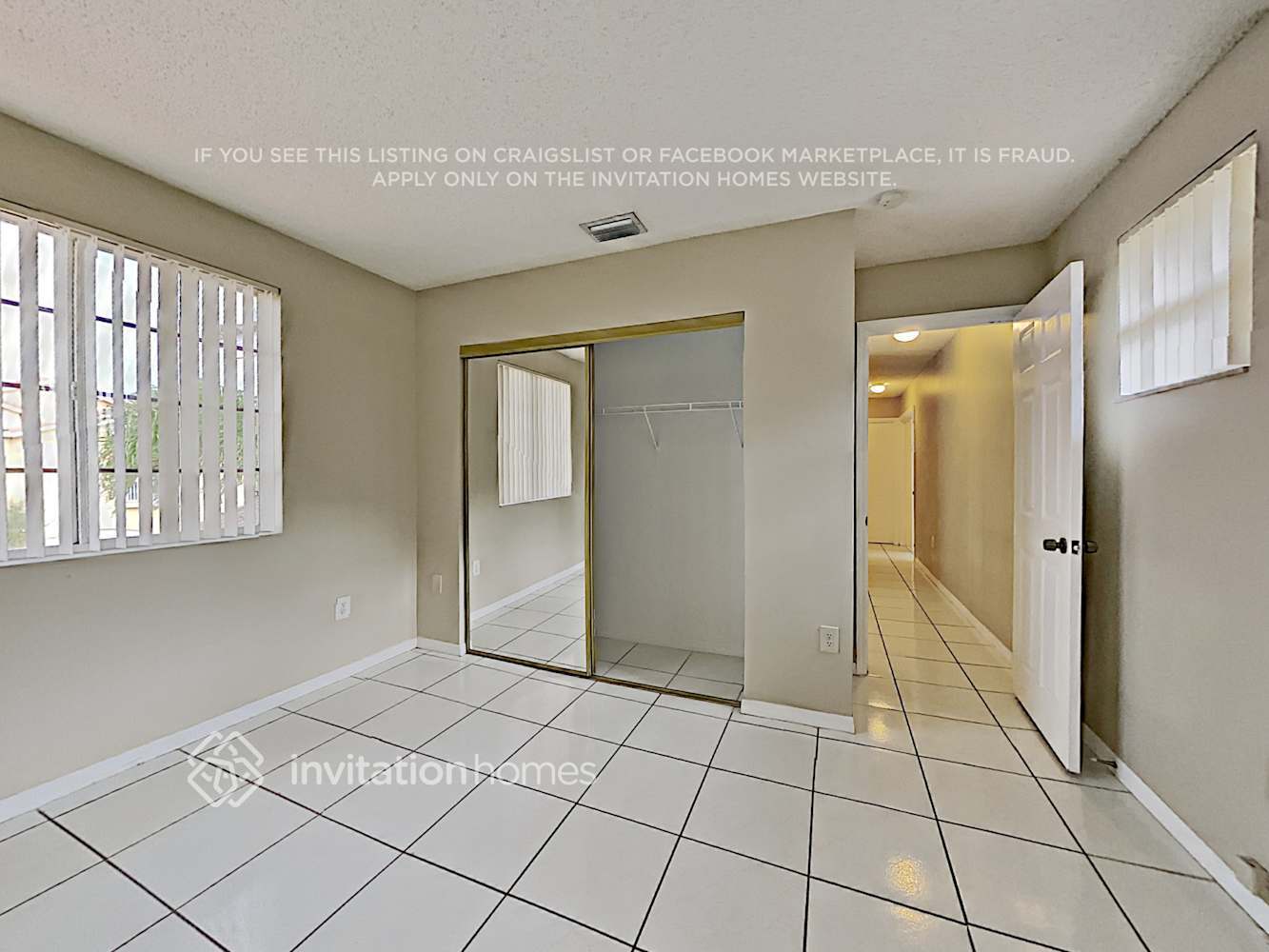 Building Photo - 4500 SW 154th Pl