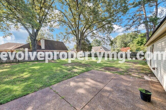 Building Photo - 1170 Simmonsridge Dr