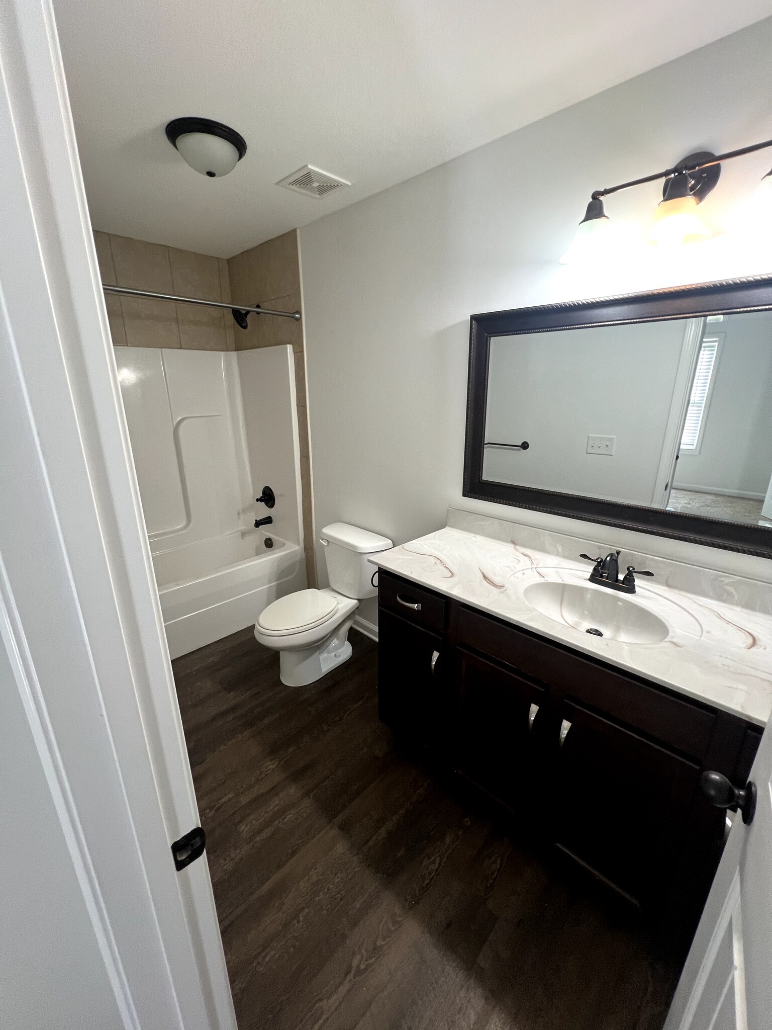 Building Photo - 706 Needmore Rd apartment 2