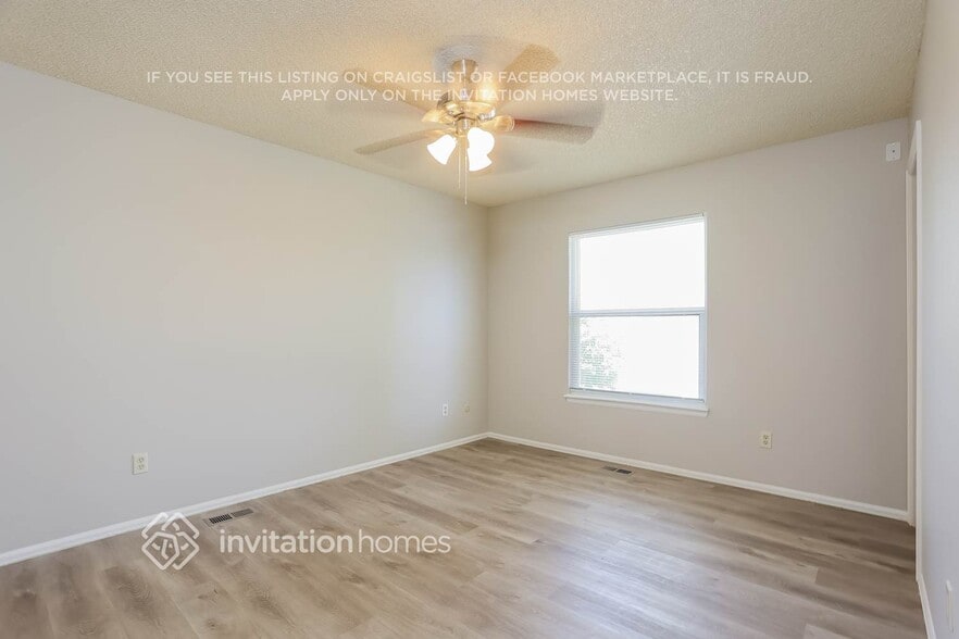 Building Photo - 16803 E Nassau Dr