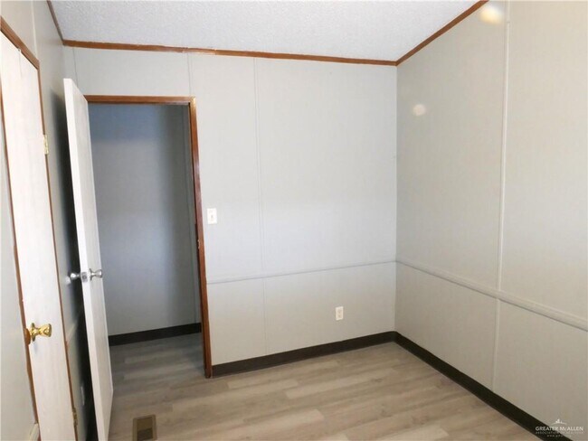 Building Photo - 36 Oliva St