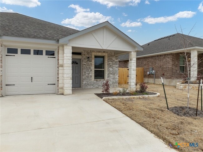 Building Photo - 5221 Rose Gdn Lp