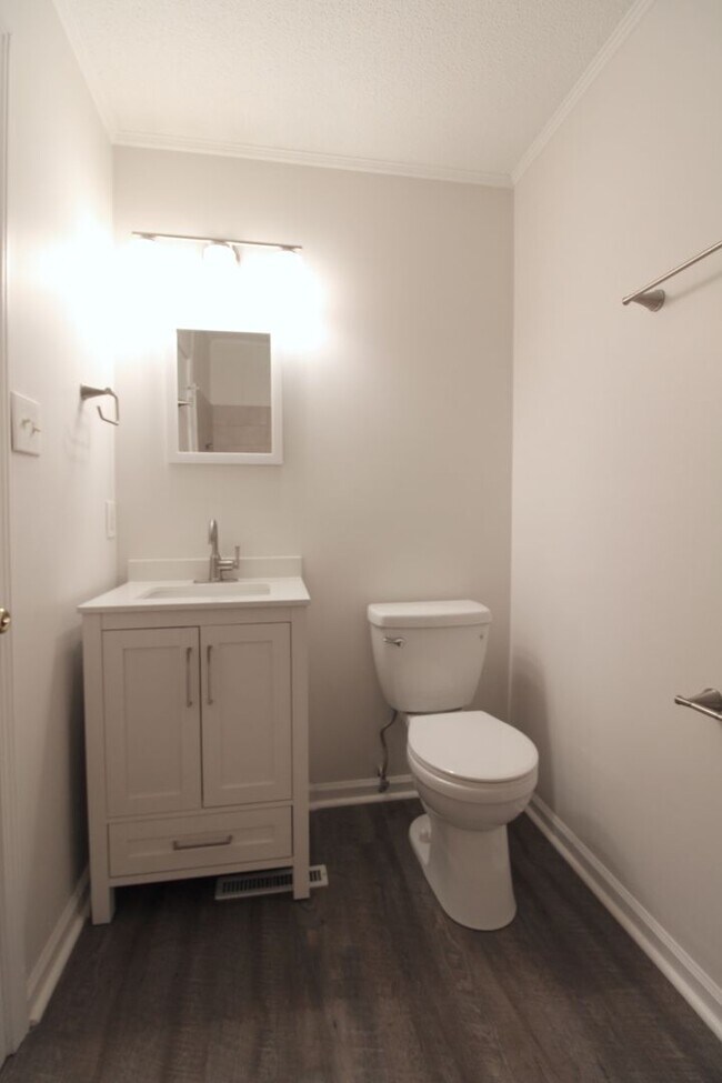 Building Photo - 3 Bedroom home with a Full Basement in Indian Trail!