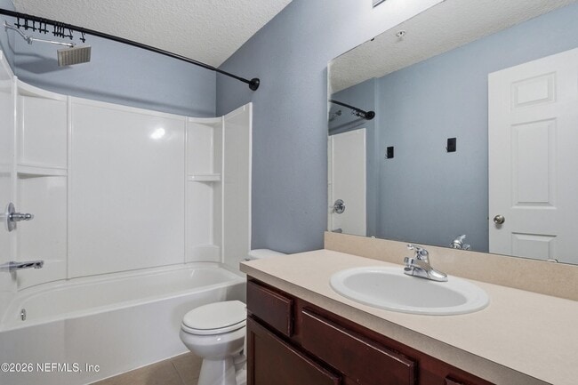 Building Photo - 6925 Ortega Woods Dr
