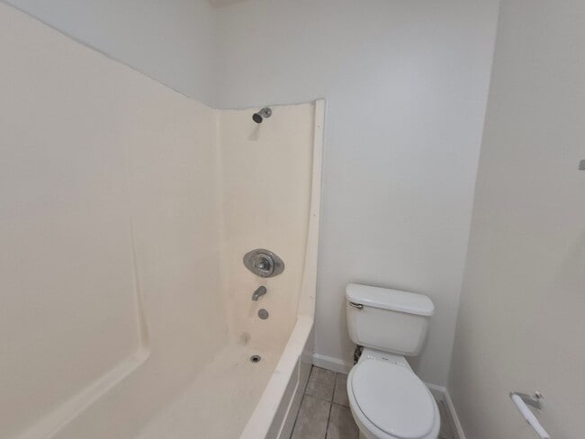 Interior Photo - Virginia Manor