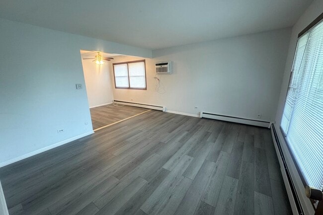 Building Photo - 4512 Grove Ave