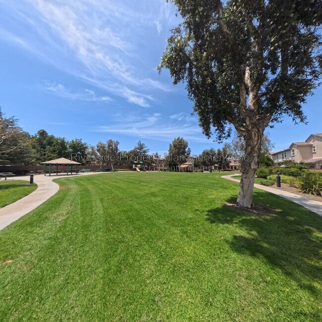 Building Photo - 4031 Cey Ct