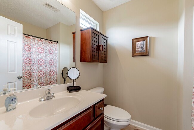 Building Photo - Furnished Rental