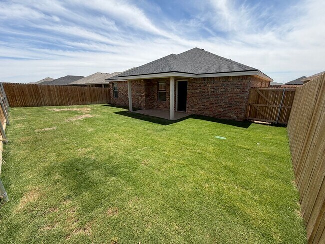 Building Photo - Brand New Construction in Midland!
