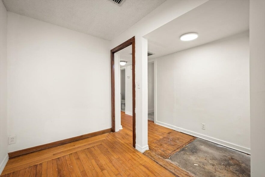 Building Photo - 4315 Antisdale St