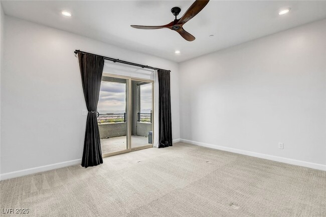 Building Photo - 318 Wind Poppy St