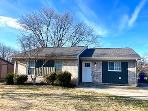 Building Photo - 3521 Buckhorn Dr