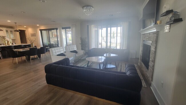 Building Photo - 3701 Parterre Ct