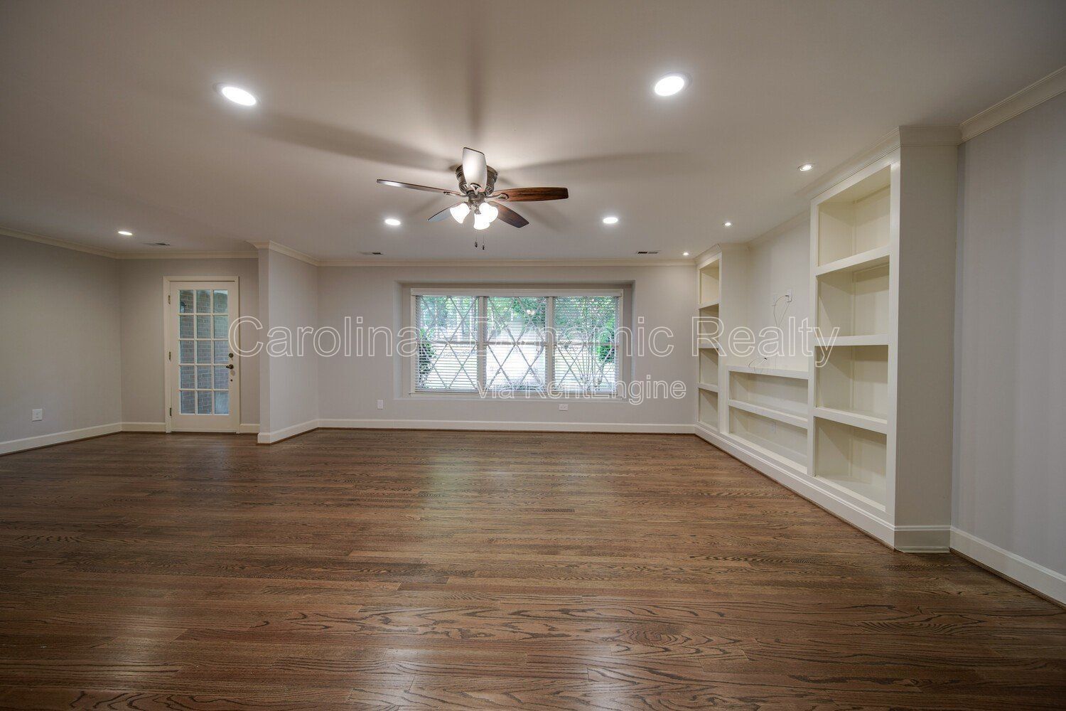 Building Photo - 6700 Castlegate Dr