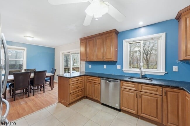 Building Photo - 30 Arden Rd