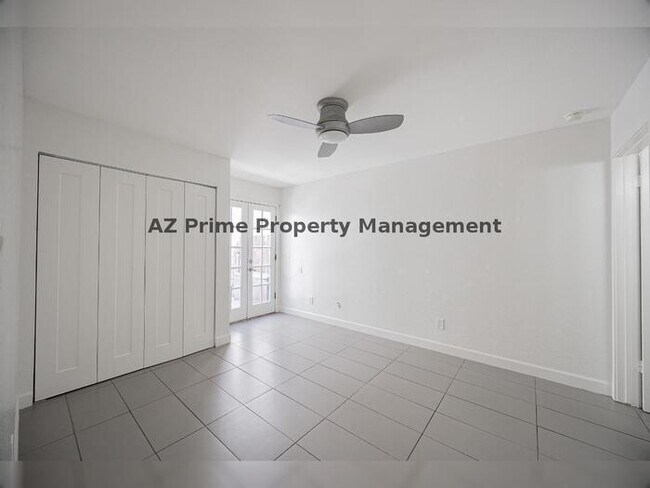 Building Photo - 1808 N 32nd St