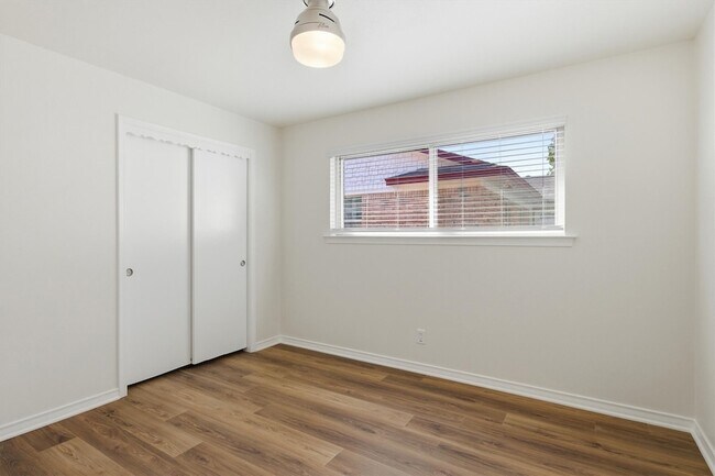 Building Photo - 8739 Ukiah Dr