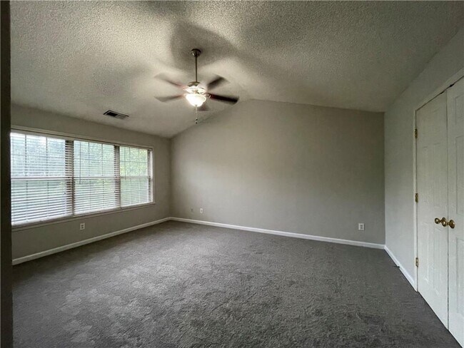 Building Photo - 2355 Black Rock Dr