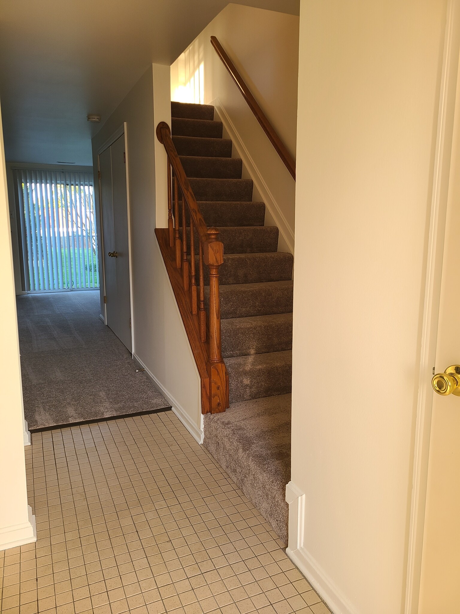 Entry Foyer - view 2 - 1207 Brice Sq