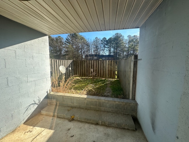 Building Photo - 4720 Walden Pond Dr