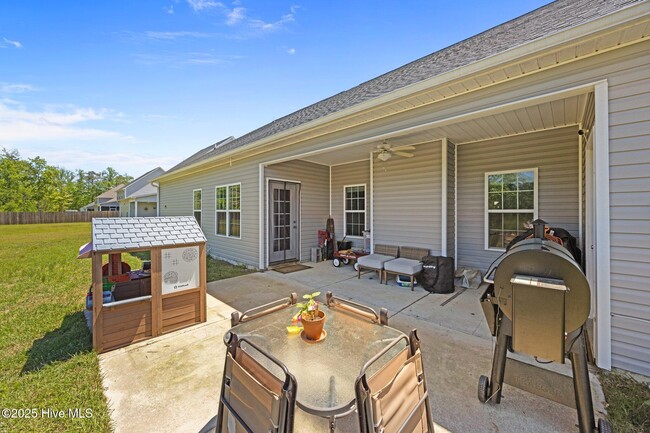 Building Photo - 1009 Kingfish Way