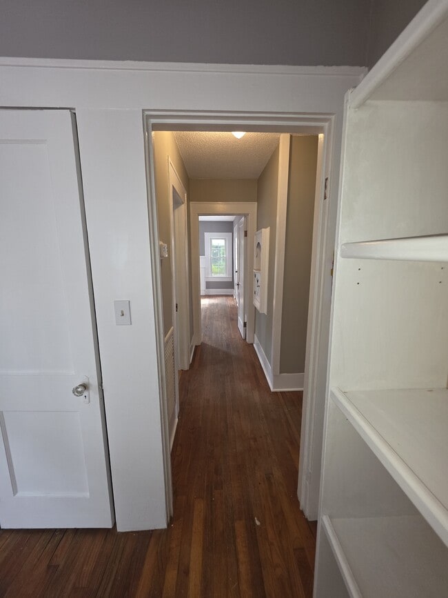 Building Photo - 705 E Water Ave