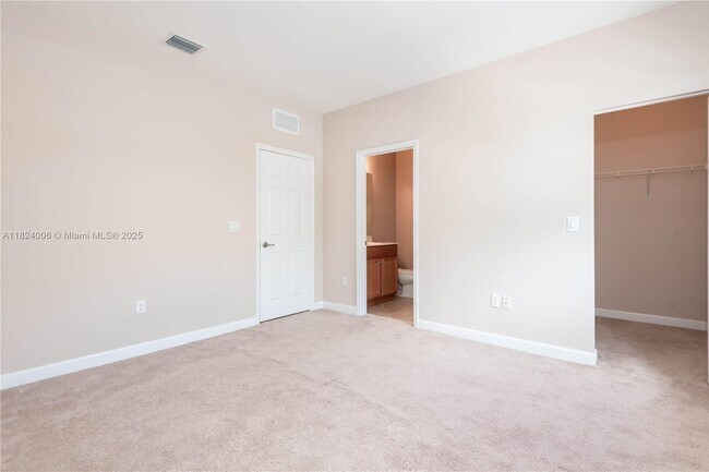 Building Photo - 11510 NW 88th Ln