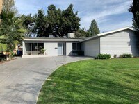 Building Photo - 22859 Valerio St