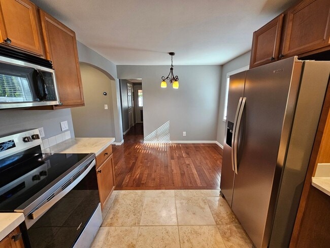 Building Photo - 10202 White Birch Ln