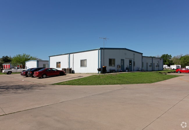 Building Photo - 602 Cantrell St