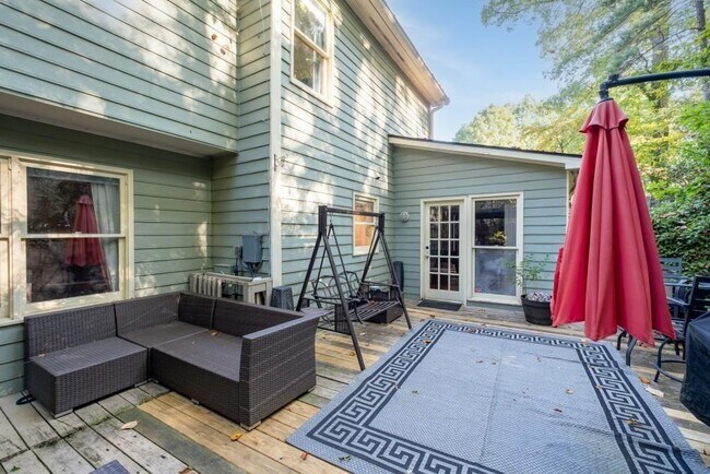 Building Photo - 2339 Milstead Cir NE
