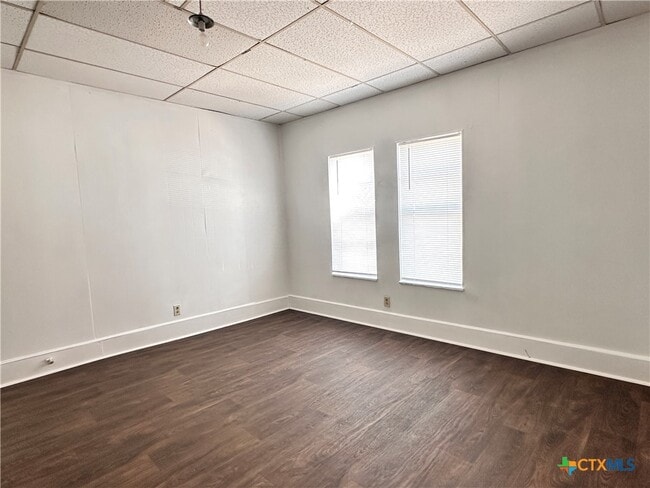 Building Photo - 244 W Sessom Dr