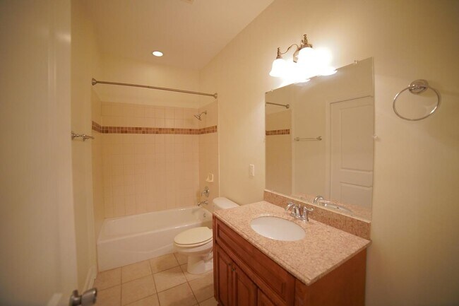 Building Photo - 2400 Tippecanoe Ridge