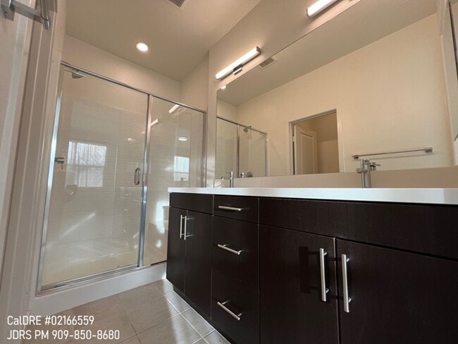 Building Photo - Price Lowered! Rancho Cucamonga 3 Bedroom Condo