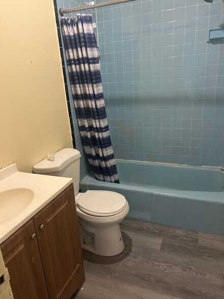 Building Photo - 55 Elderberry Ct