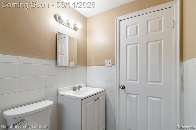 Building Photo - 15391 Appoline St